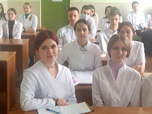 «Я  счастлива, что теперь учусь на врача!» Студентка Анна Тарасовская о  пути к медицине  девочки из династии врачей